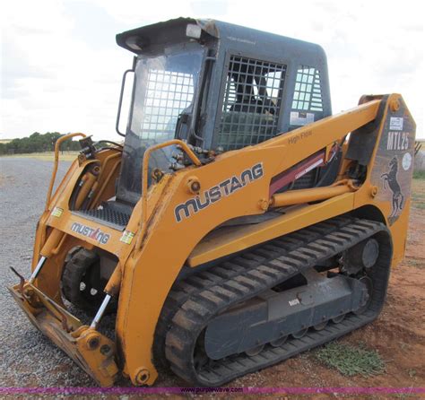 2004 mustang mtl25 125 skid steer|mustang skid steer dealer locator.